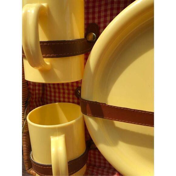 Vintage Women’s Brown Picnic Wicker Basket with Red and White Gingham Plaid Lini - Picture 4 of 15